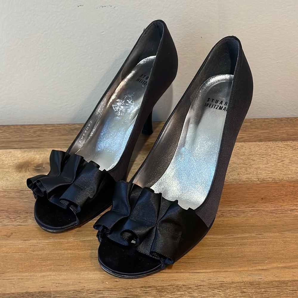 Stuart Weitzman | Black Gigi Ritz Ribbon Peep Toe Heel | Sz 7